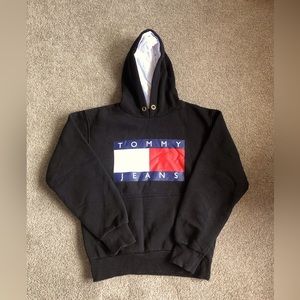 Tommy Hilfiger | Sweaters | Tommy Hilfiger Hoodie Size Small Oversized |  Poshmark